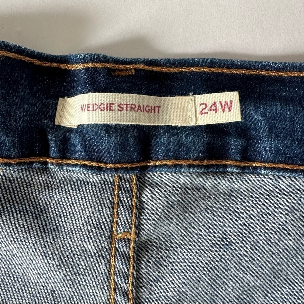 New Levi's Wedgie Straight Button Fly Size 24W Denim Jeans - Picture 12 of 14